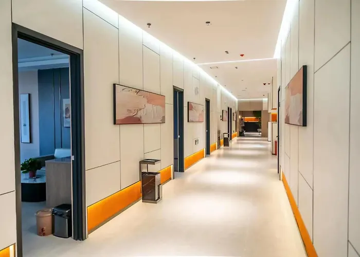 Zhangye Ruichi International Hotel