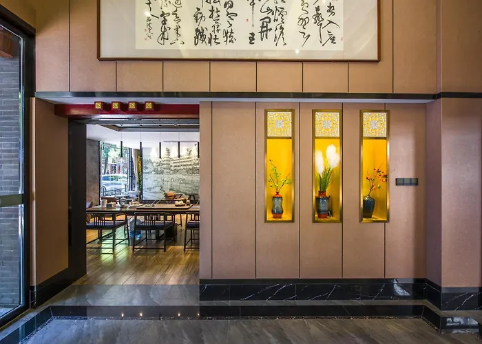 Fenghuang Jiang'An Xinghe Hotel