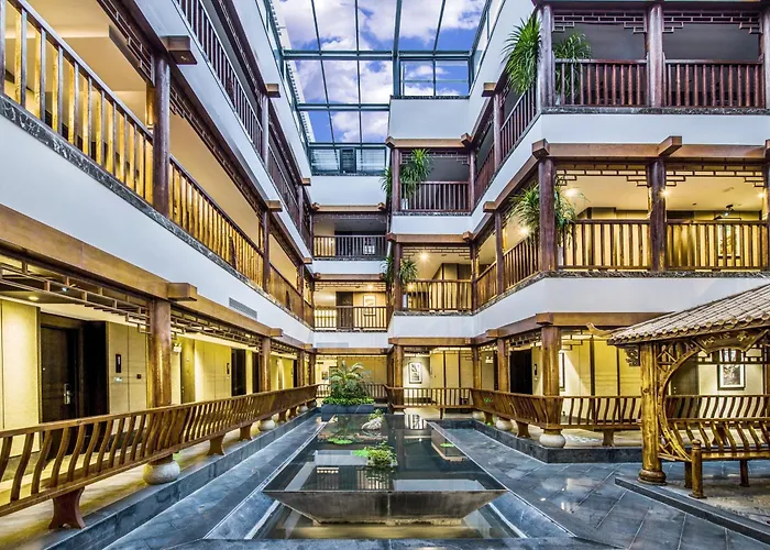 Fenghuang Jiang'An Xinghe Hotel