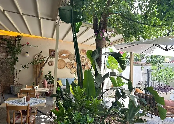 Victoria Boutique Hotel