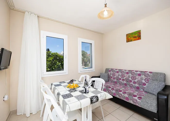 Safak Oasis Hotel