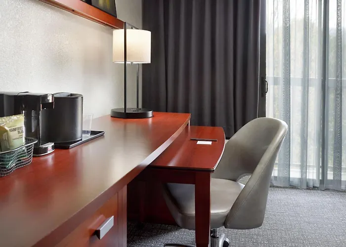 Courtyard By Marriott Augusta
