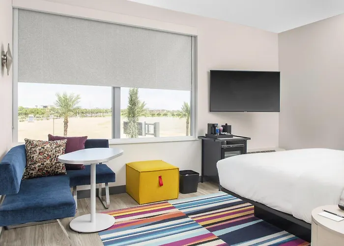 Aloft By Marriott Glendale At Westgate