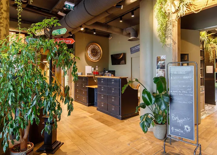 B&B Hotel Clermont-Ferrand A71-A75 La Meridienne