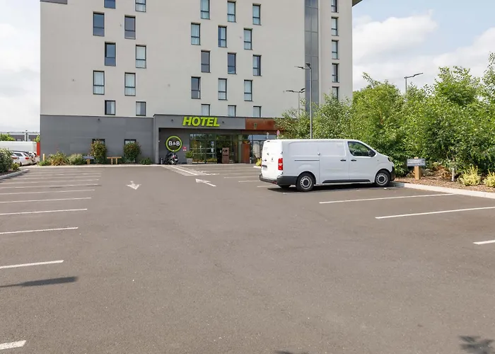 B&B HOTEL Clermont-Ferrand A71-A75 La Méridienne