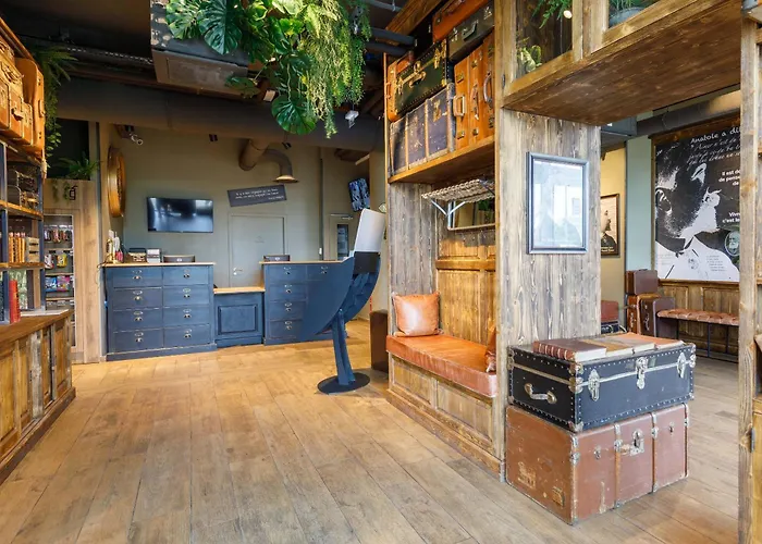 B&B Hotel Clermont-Ferrand A71-A75 La Meridienne