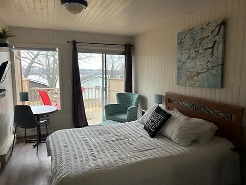 Merland Park Minnow Motel