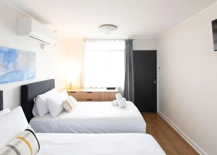 Riverwood Hotel - Adults Only