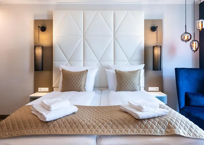 Best Western Premier Royal Blue - Adult Only