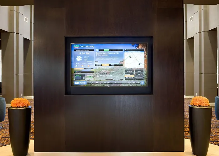 Courtyard By Marriott Newark Silicon Valley