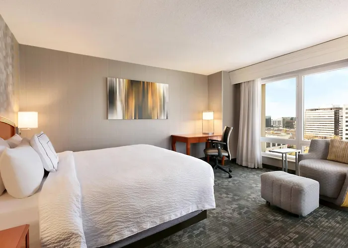 Courtyard By Marriott Tysons Mclean
