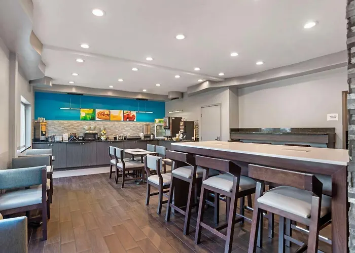 Quality Inn & Suites Birmingham - Highway 280