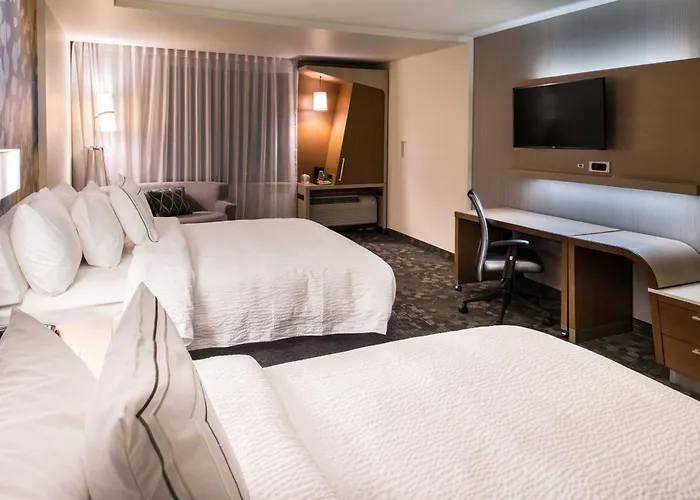 Courtyard By Marriott Jacksonville