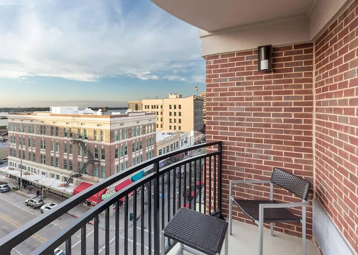 Courtyard By Marriott Baton Rouge Downtown