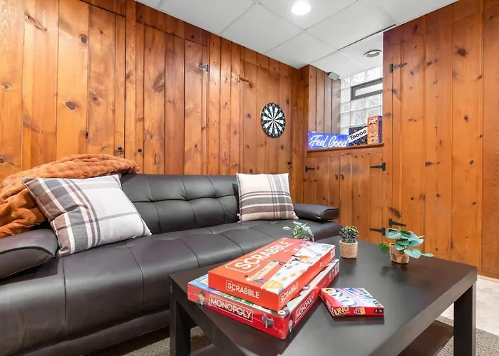 Newly Renovated In Historic Neighborhood Near Dtw
