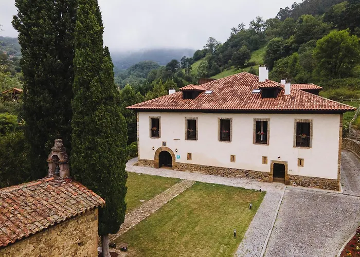 Hotel Palacio de Arriba