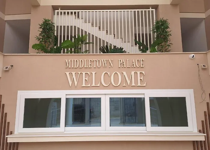 Middle Town Palace
