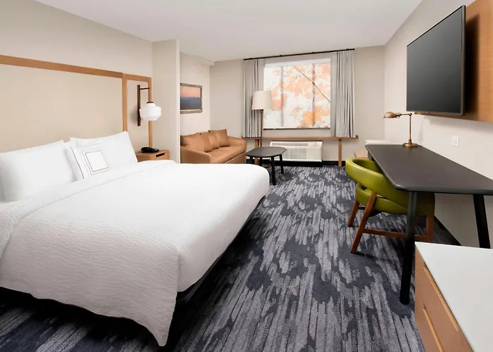 Fairfield Inn & Suites By Marriott Alexandria West/Mark Center
