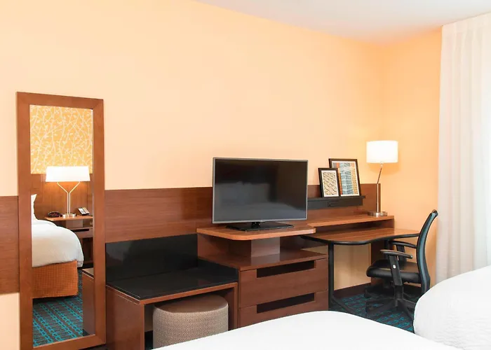 Fairfield Inn & Suites By Marriott Jackson Clinton