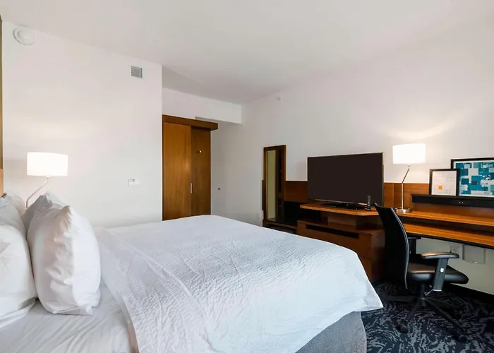 Fairfield Inn & Suites By Marriott St Petersburg North