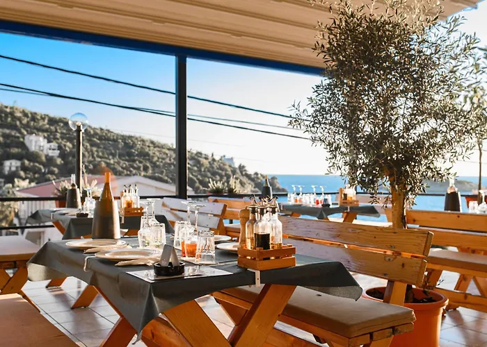 El Mar Hotel