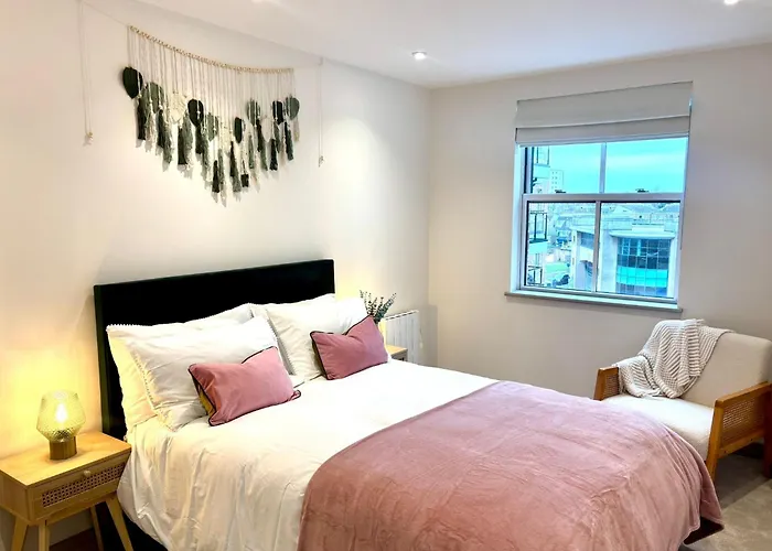 Poole Quay Seaside Escape-Free Parking 3 Mins Away