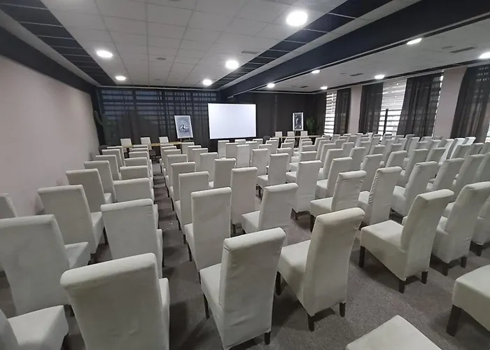 Garnet Hotel & Event Centar