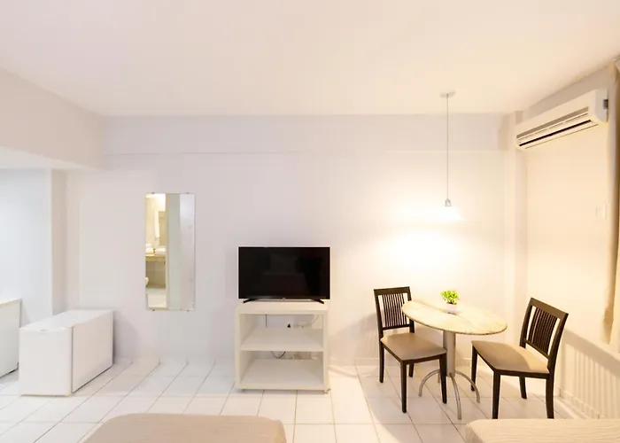 Tarik Fontes Plaza Hotel