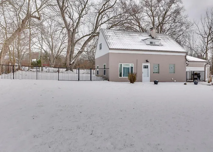 3 Mi To Dtwn & Ysu: Updated Youngstown Home