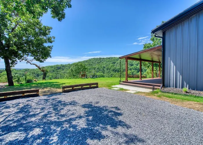 Twisted Tree With Arkansas River Views And Hot Tub