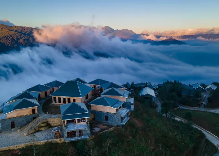 Cloud Paradise Resort