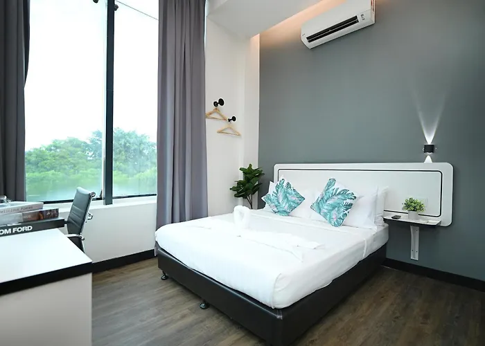 Swing & Pillows - Kota Kemuning Selangor