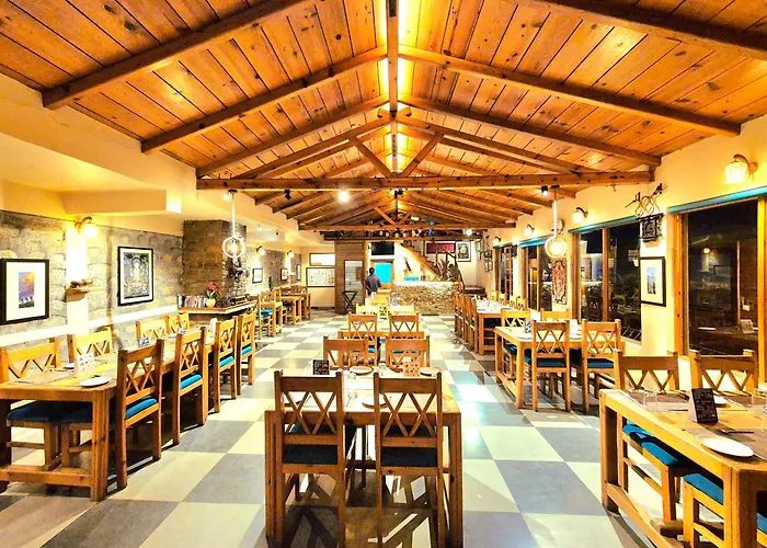 Yak And Yeti Inn