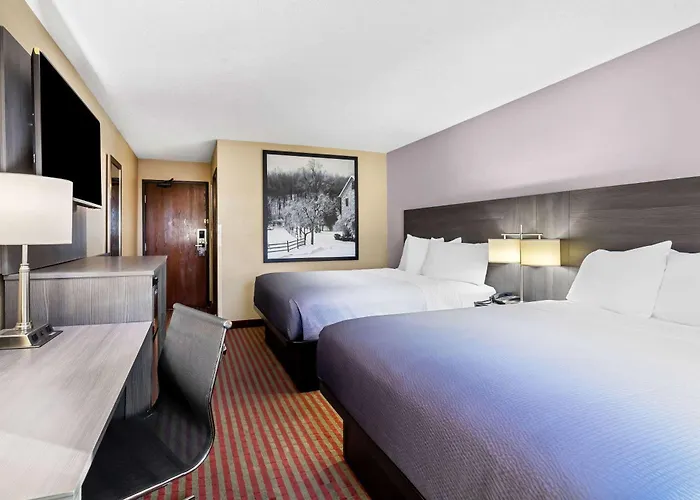 Super 8 By Wyndham Amsterdam