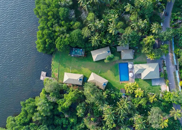 Ayurveda River Yoga And Ayurveda Retreat