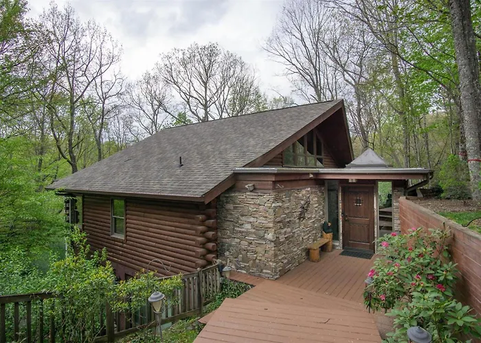 Blissful Bears Mountain - Blissful Bear Cabin, Long Range View 2