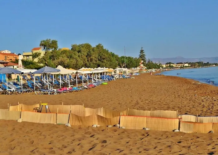 Vetoulas Suites n Studios in Stalos beach