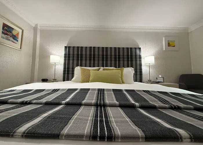 The Airds Hotel And Restaurant