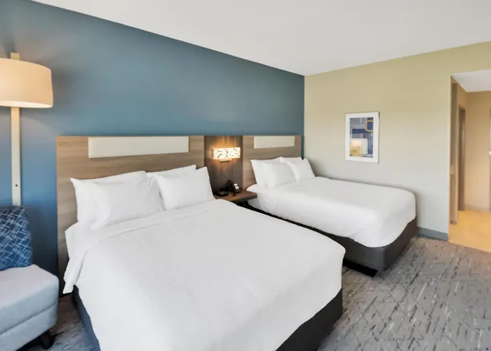Holiday Inn Express & Suites Fort Walton Beach - Eglin Area By Ihg