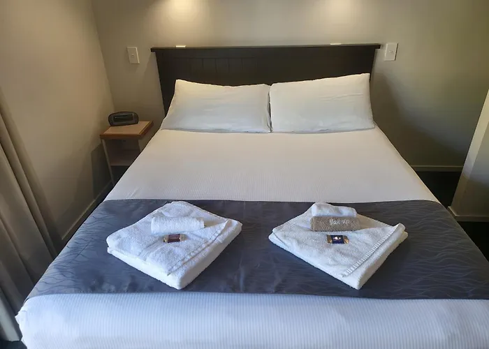 Ferrylink Motel