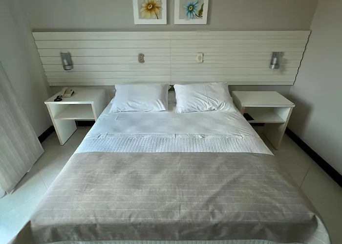 Violeta Meaípe Hotel