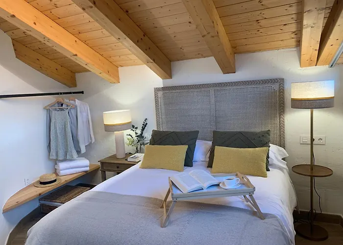 Hotel Rural Santui