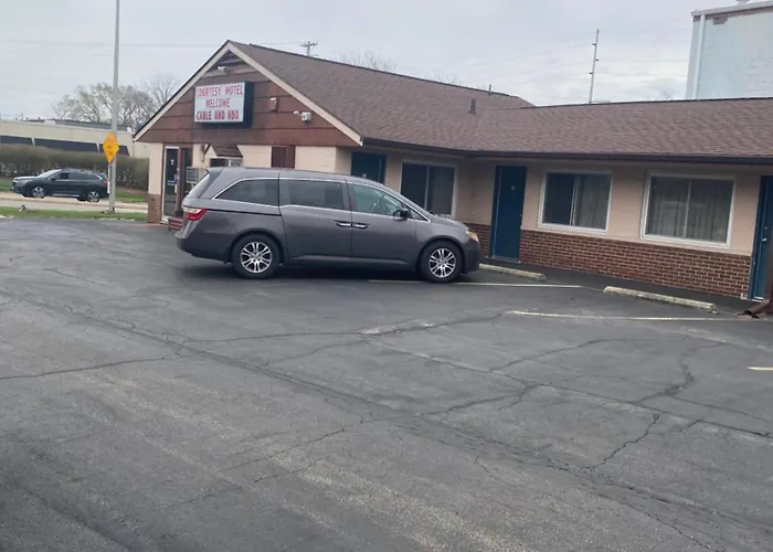 Courtesy Motel
