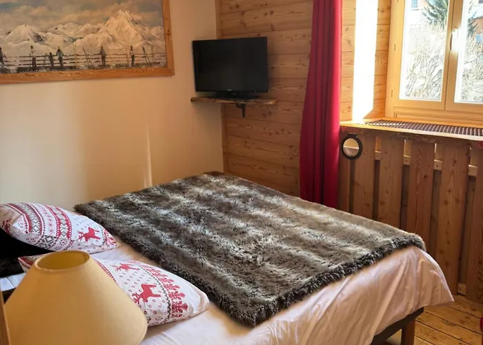 Logis Hotels De La Chaussee