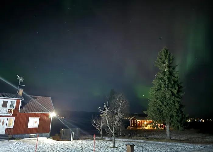 3 Bedroom House Near Hudiksvall With Infrared Sauna & High-Speed Fiber