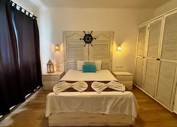 Coco Rio Hotel - Mamitas Beach Area