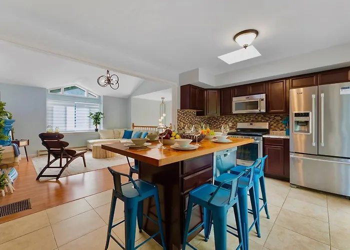 Gorgeous 4Br Home With Hot Tub,Pool& Sauna