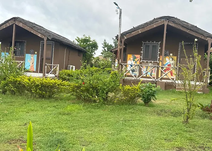 Leo wooden resorts