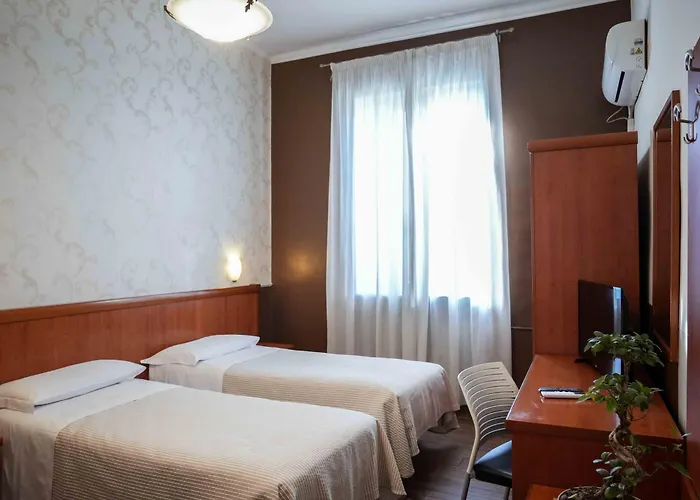 Hotel Universo