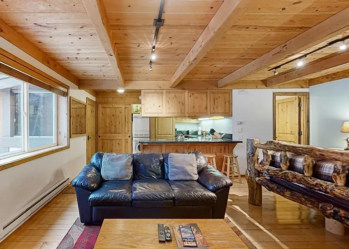 Sun Valley Atelier Studio - Chic Rustique